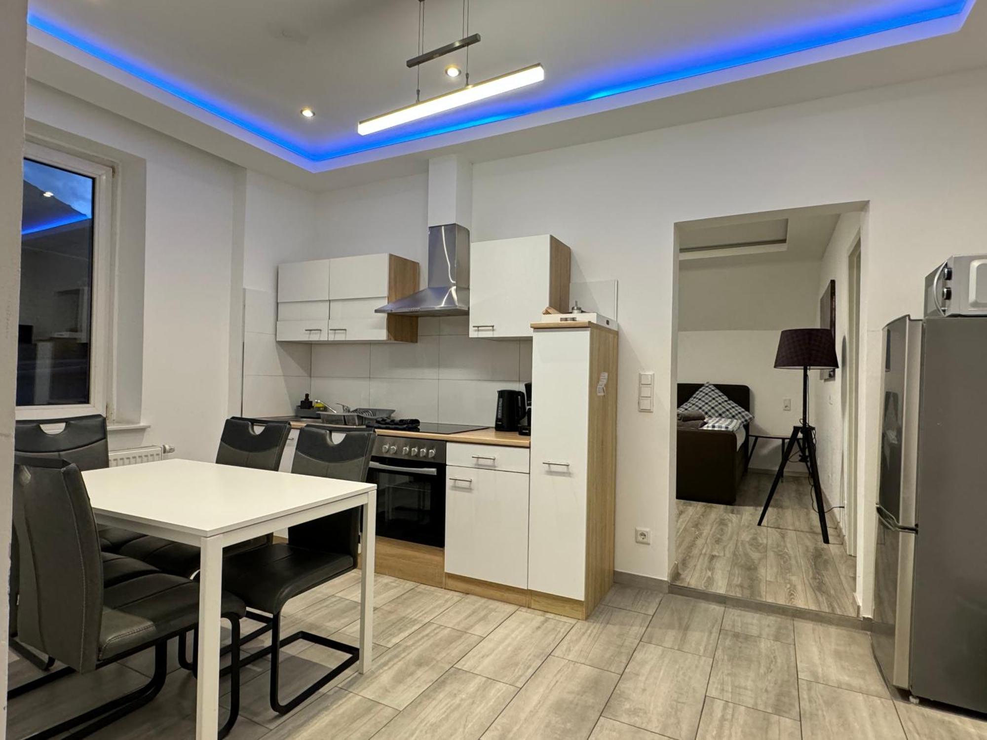 אסן Apartments - Free Parking - Wifi - Kitchen מראה חיצוני תמונה