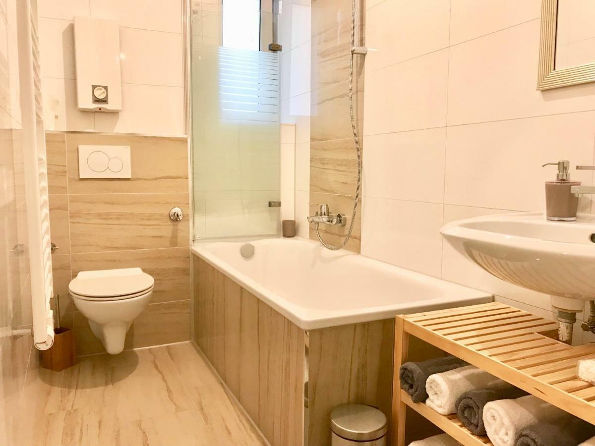 אסן Apartments - Free Parking - Wifi - Kitchen מראה חיצוני תמונה